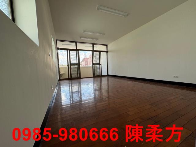 嘉義西區透天-11