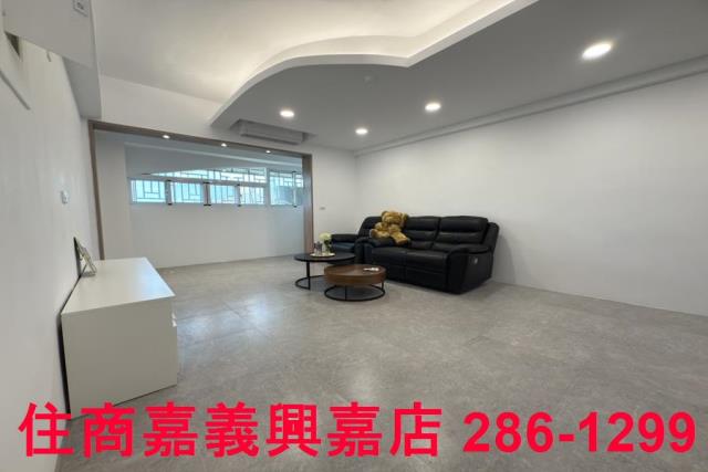 嘉義西區大樓-1