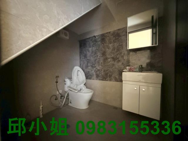 嘉義東區透天-8